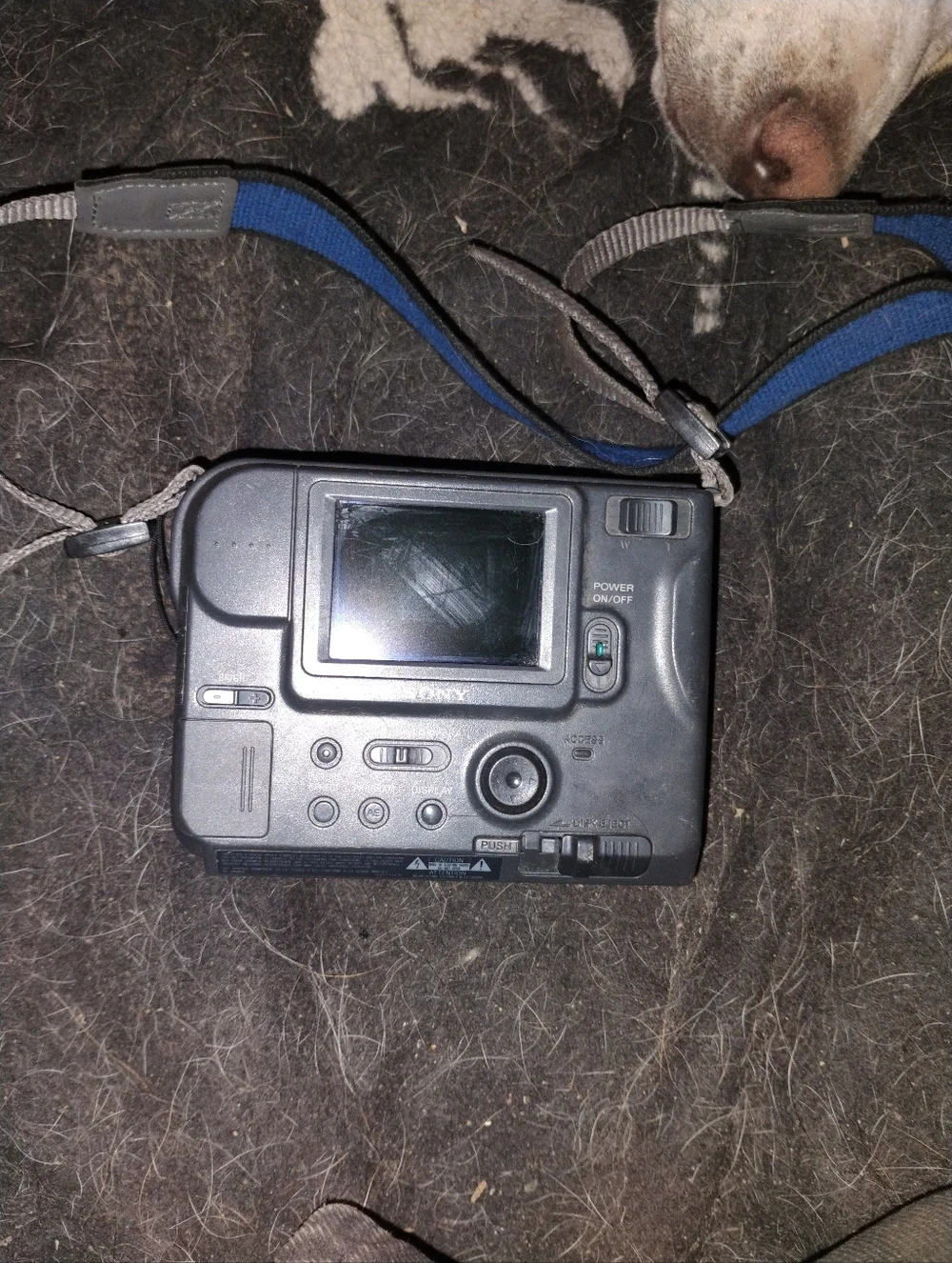 Sony FD Mavica MVC-FD75 Digital Still Camera with 3.5 Floppy NO BATTERY UNTESTED